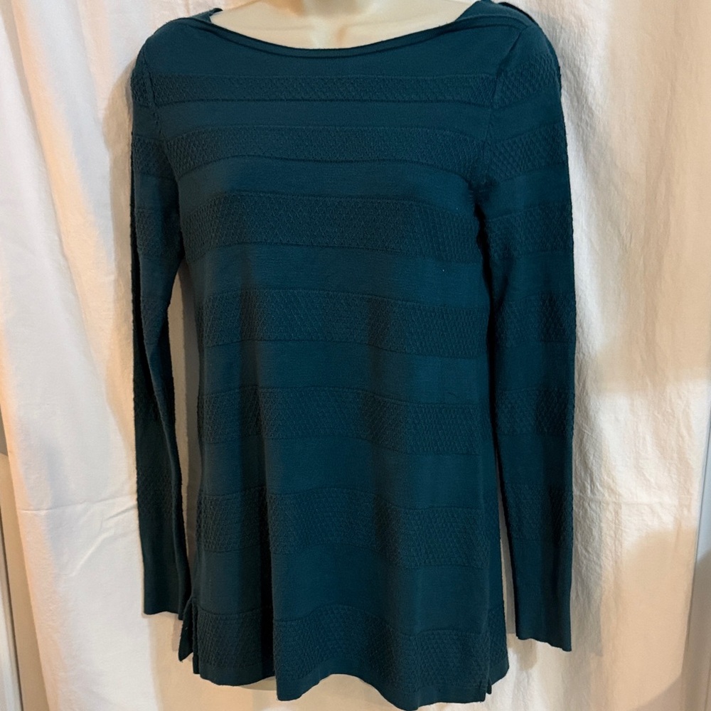 White House Black Market Teal Textured Long Sleeve Top